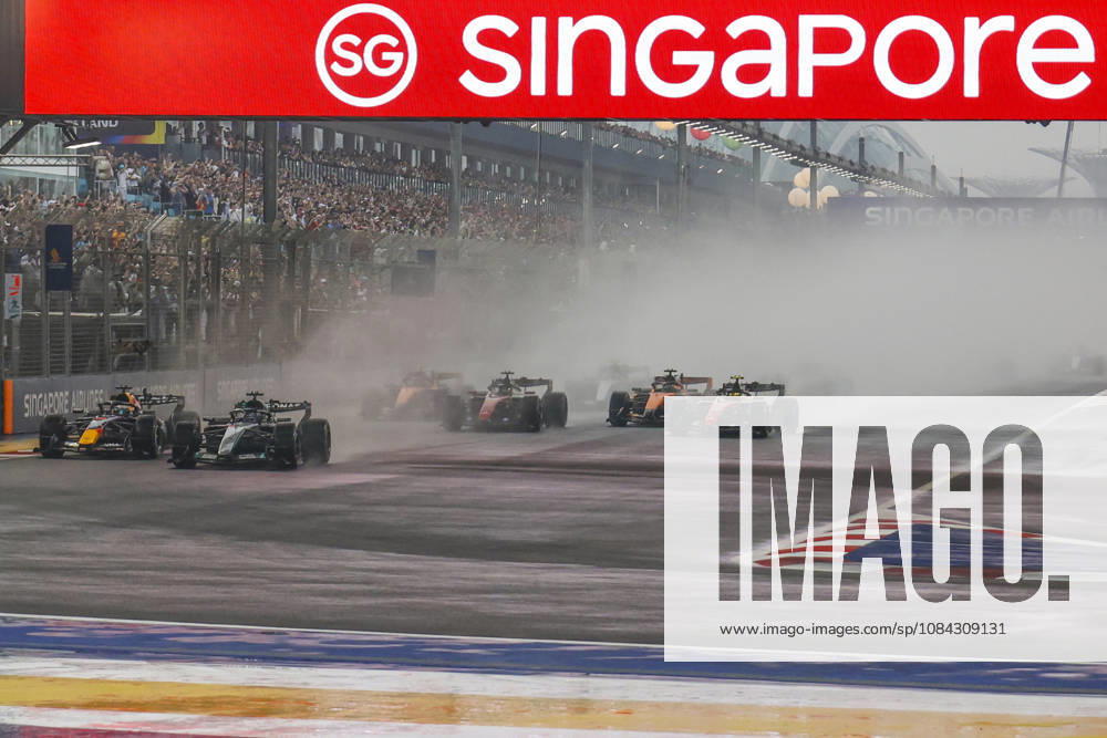 Formula 1 Singapore Airlines Singapore Grand Prix 2026 George Russell (GBR), Mercedes-AMG PETRONAS Formula One Team , W17, Car 63 takes a lead at the start of the sprint race during Formula 1 Singapore Airlines Singapore Grand Prix 2026 on October 10., 2026 in Marina Bay Street Circuit, Singapore, Zsombor Toth Singapore Marina Bay Street Circuit Singapore Singapore
