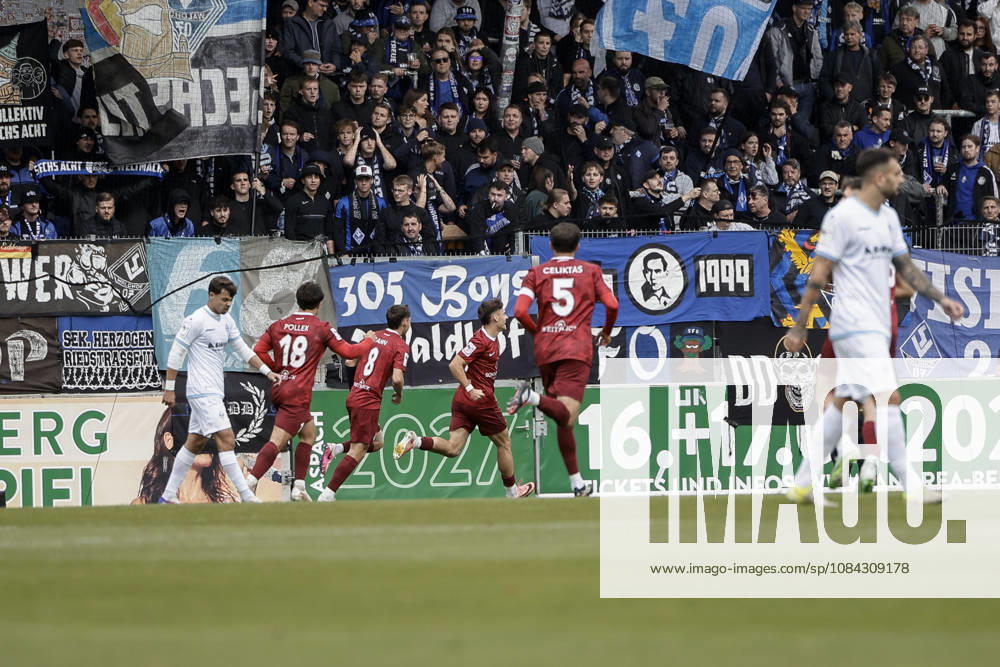 Fussball 3.Liga, SG Sonnenhof Grossaspach - SV Waldhof Mannheim v.l. Jubel über das 1:0 durch Luca Molinari (SG Sonnenhof Großaspach, 21)