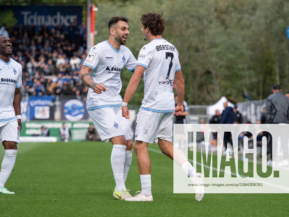 TOR zum 1:1 durch Lovis Bierschenk (SV Waldhof Mannheim, 07) Torjubel mit Maximilian Thalhammer (SV Waldhof Mannheim, 08), Jubel Freude Emotion Teamjubel Gestik Geste GER, Fussball, SG Sonnenhof Grossaspach vs. SV Waldhof Mannheim, 3. Liga, 8. Spieltag, Aspach, Saison 2026 2027, 10.10.2026 GER, Fussball, SG Sonnenhof Grossaspach vs. SV Waldhof Mannheim, 3. Liga, 8. Spieltag, Aspach, Saison 2026 2027, 10.10.2026 Aspach