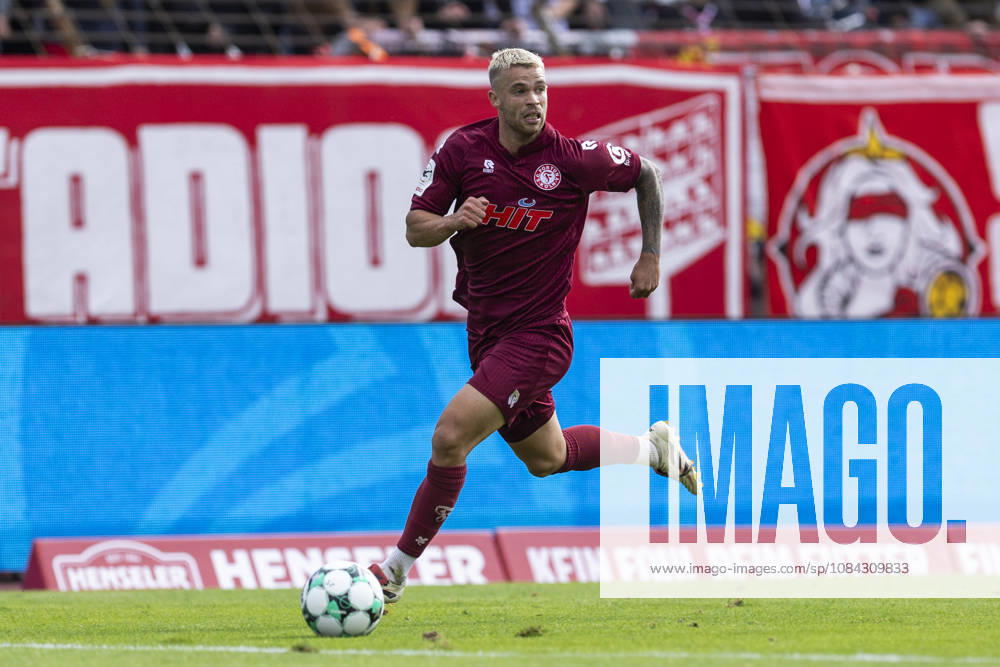3. Liga, Fortuna Köln - 1. FC Saarbrücken; 10.10.2026 Tom Geerkens (Fortuna Köln, 6). 3. Liga, Fortuna Köln - 1. FC Saarbrücken, 8. Spieltag, am 10.10.2026, Südstadion, Köln. DFB regulations prohibit any use of photographs as image sequences and or quasi-video