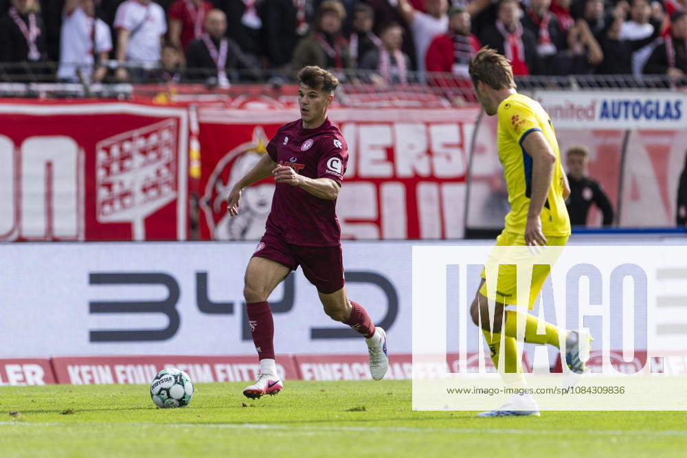 3. Liga, Fortuna Köln - 1. FC Saarbrücken; 10.10.2026 Nico Thier (Fortuna Köln, 7). 3. Liga, Fortuna Köln - 1. FC Saarbrücken, 8. Spieltag, am 10.10.2026, Südstadion, Köln. DFB regulations prohibit any use of photographs as image sequences and or quasi-video