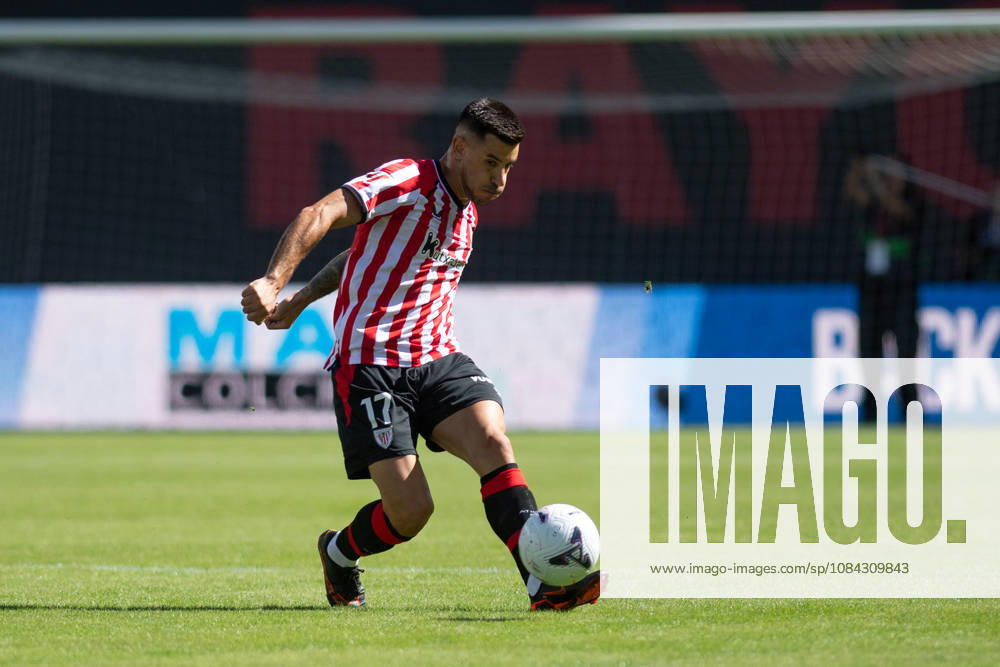 ESP: LaLiga EA Sports Rayo Vallecano v Athletic Club Yuri Berchiche of Athletic during LaLiga EA Sports between Rayo Vallecano v Athletic Club played at Vallecas Stadium in Madrid on October 10, 2026 in Spain Spain Futbol