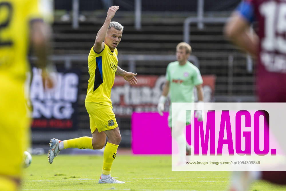 3. Liga, Fortuna Köln - 1. FC Saarbrücken; 10.10.2026 Florian Pick (1. FC Saarbrücken, 20). 3. Liga, Fortuna Köln - 1. FC Saarbrücken, 8. Spieltag, am 10.10.2026, Südstadion, Köln. DFB regulations prohibit any use of photographs as image sequences and or quasi-video