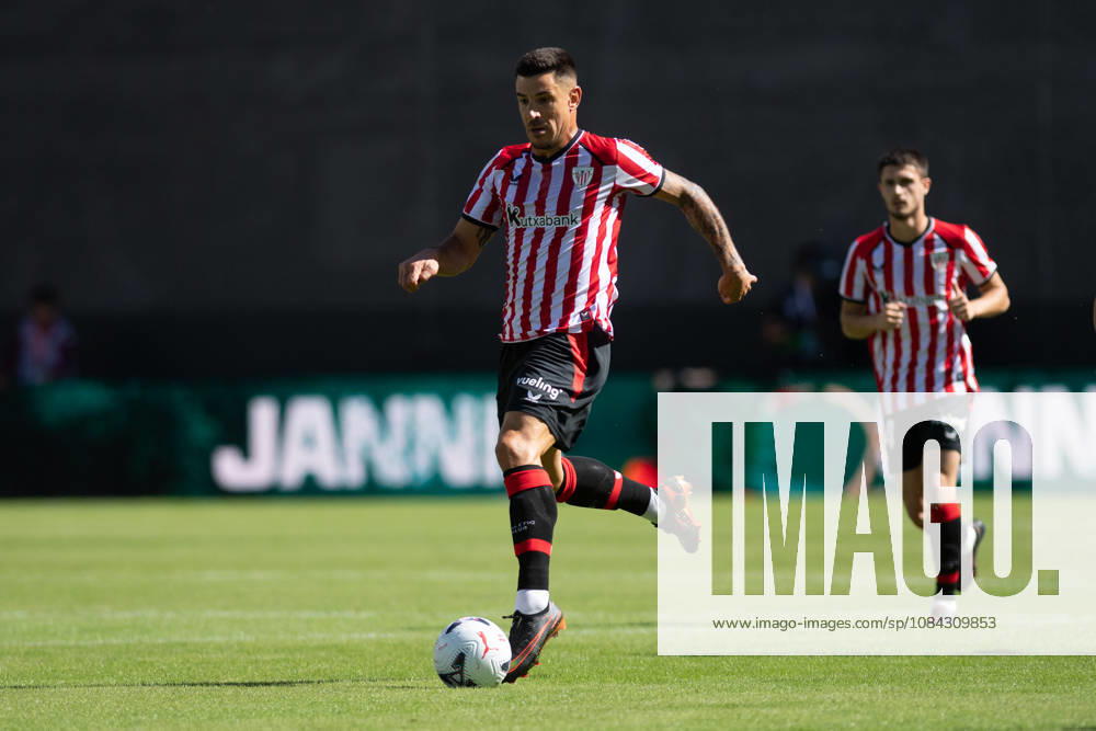ESP: LaLiga EA Sports Rayo Vallecano v Athletic Club Yuri Berchiche of Athletic during LaLiga EA Sports between Rayo Vallecano v Athletic Club played at Vallecas Stadium in Madrid on October 10, 2026 in Spain Spain Futbol