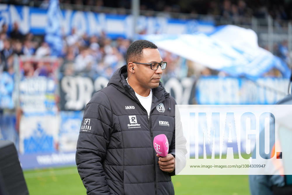 Deutschland: Fussball, 3. Liga, 8. Spieltag, Hänsch-Arena, Meppen, Emsland, Niedersachsen, SV Meppen vs. VfB Stuttgart U21, U 21 VfB Stuttgart II: Olufemi Smith (Sportlicher Leiter, SV Meppen) im Interview