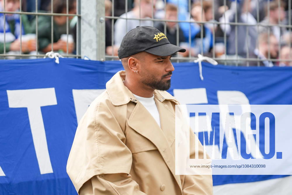 Deutschland: Fussball, 3. Liga, 8. Spieltag, Hänsch-Arena, Meppen, Emsland, Niedersachsen, SV Meppen vs. VfB Stuttgart U21, U 21 VfB Stuttgart II: Erik Zenga (SV Meppen, 8) ist noch immer verletzt.