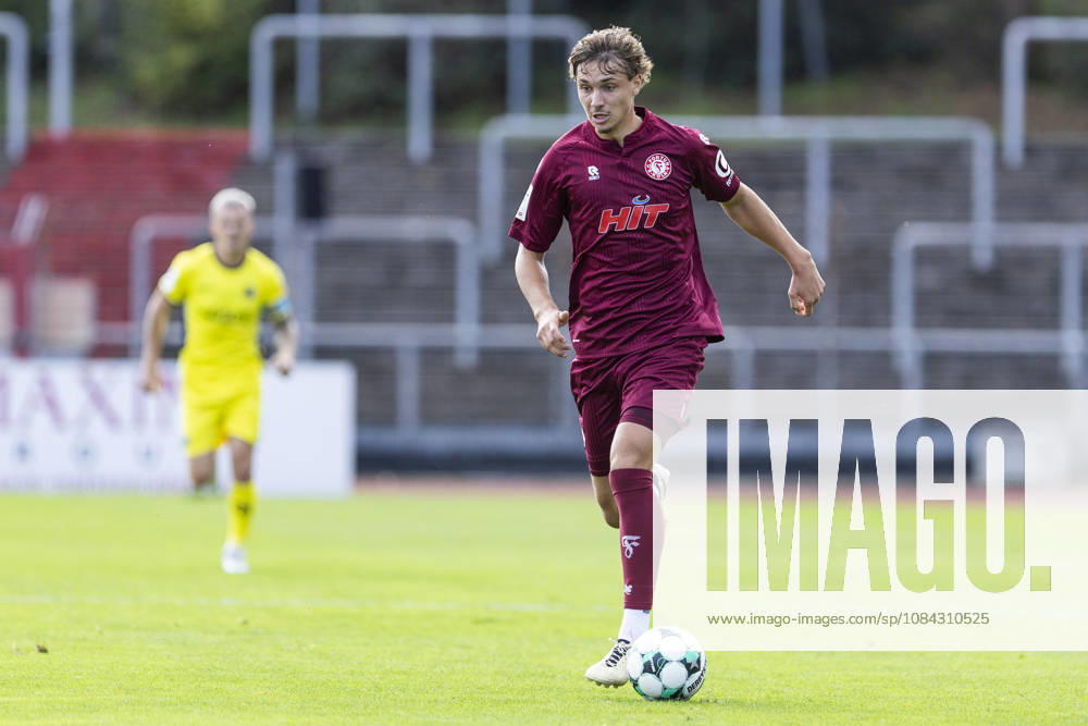 3. Liga, Fortuna Köln - 1. FC Saarbrücken; 10.10.2026 Maximilian Fischer (Fortuna Köln, 3). 3. Liga, Fortuna Köln - 1. FC Saarbrücken, 8. Spieltag, am 10.10.2026, Südstadion, Köln. DFB regulations prohibit any use of photographs as image sequences and or quasi-video