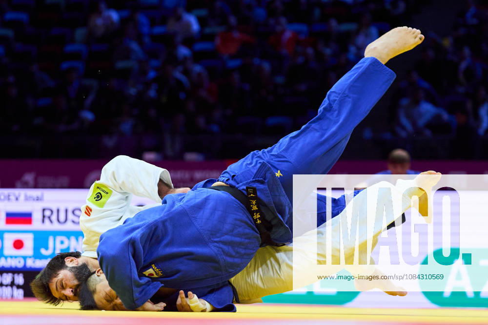(L-R) Tasoev Inal (RUS), Kanta Nakano (JPN), OCTOBER 10, 2026 -Judo : World Judo Championships BAKU2026 Mens +100kg3rd Round match at National Gymnastics Arena in Baku, Azerbaijan. aflo_354753595 KenxAsakurax