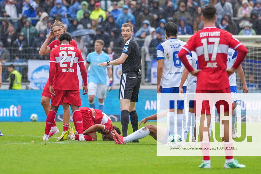 Deutschland: Fussball, 3. Liga, 8. Spieltag, Hänsch-Arena, Meppen, Emsland, Niedersachsen, SV Meppen vs. VfB Stuttgart U21, U 21 VfB Stuttgart II: Verletzungsunterbrechung