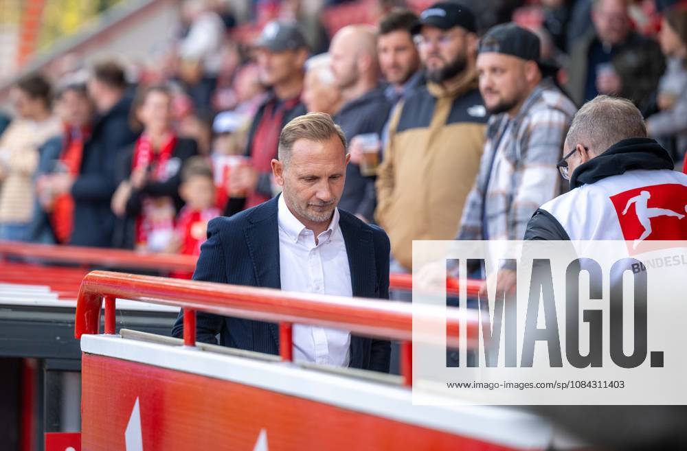 Fußball, Herren, Saison 2026 2027, 1. Bundesliga (5. Spieltag), 1. FC Union Berlin - SV 07 Elversberg, Trainer Mauro Lustrinelli (1. FC Union Berlin), 10.10.2026,
