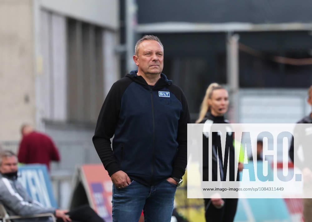 FC Würzburger Kickers- FC Hansa Rostock Würzburg 10.10..2026, Fußball 3.Liga FC Würzburger Kickers - FC Hansa Rostock Trainer Andrà Breitenreiter FC Hansa Rostock Akon Arena Bayern Deutschland