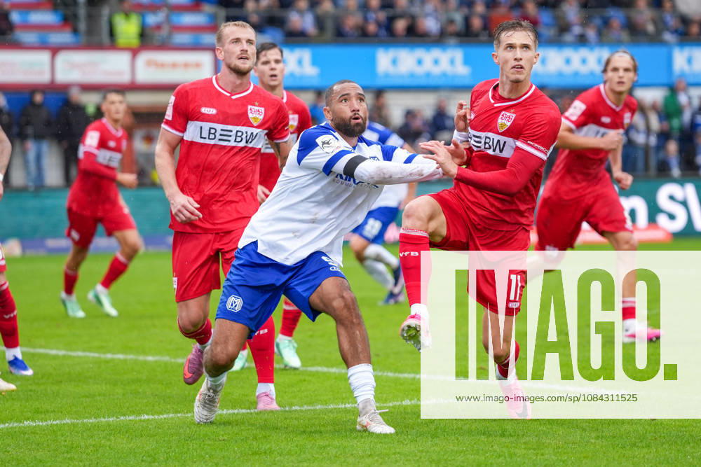 Deutschland: Fussball, 3. Liga, 8. Spieltag, Hänsch-Arena, Meppen, Emsland, Niedersachsen, SV Meppen vs. VfB Stuttgart U21, U 21 VfB Stuttgart II: Cyrill Akono (SV Meppen, 9)