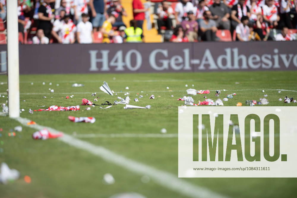 ESP: LaLiga EA Sports Rayo Vallecano v Athletic Club Rayo Vallecano fans threw paper airplanes onto the pitch in protest against their president, and the match was suspended due to a lack of cleaning services. during LaLiga EA Sports between Rayo Vallecano v Athletic Club played at Vallecas Stadium in Madrid on October 10, 2026 in Spain Spain Futbol