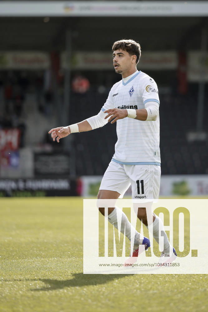 Fussball 3.Liga, SG Sonnenhof Grossaspach - SV Waldhof Mannheim v.l. Masca (SV Waldhof Mannheim, 11)