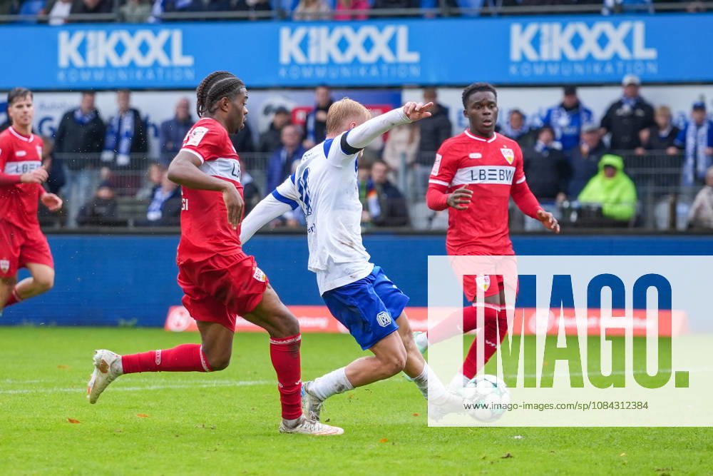 Deutschland: Fussball, 3. Liga, 8. Spieltag, Hänsch-Arena, Meppen, Emsland, Niedersachsen, SV Meppen vs. VfB Stuttgart U21, U 21 VfB Stuttgart II: Große Chance von Luca Prasse (SV Meppen, 31)
