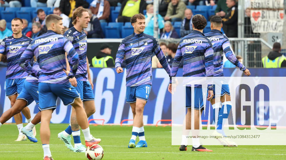 Fussball 1.Bundesliga, TSG 1899 Hoffenheim - Hamburger SV v.l. Fisnik Asllani (TSG 1899 Hoffenheim) Sinsheim