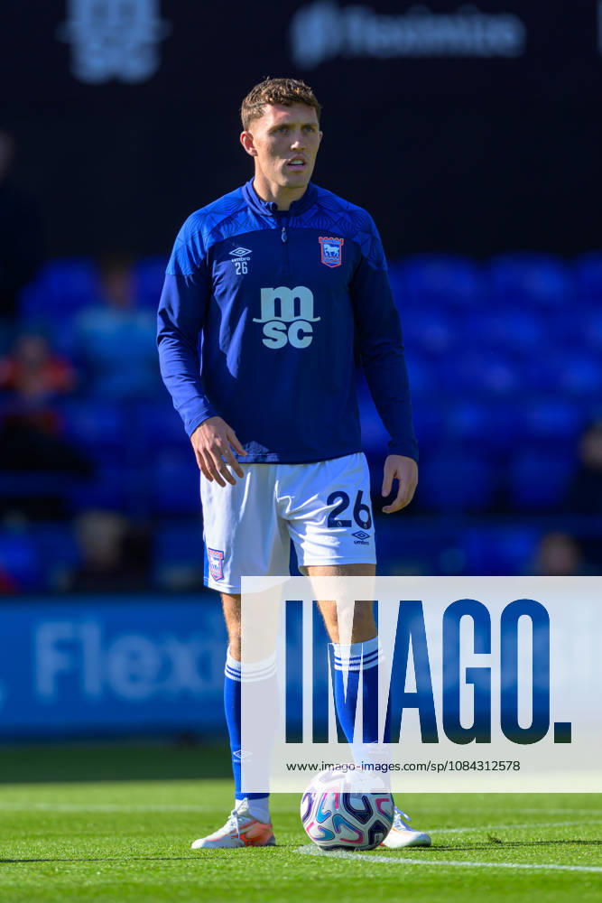 IPSWICH, ENGLAND OCTOBER 10 - Dara O Shea of Ipswich Town during pre game warm up before the Premier League game between Ipswich Town and Fulham at Portman Road on October 10, 2026 in Ipswich, England. (Photo by Keeran Marquis Sports Press Photo)