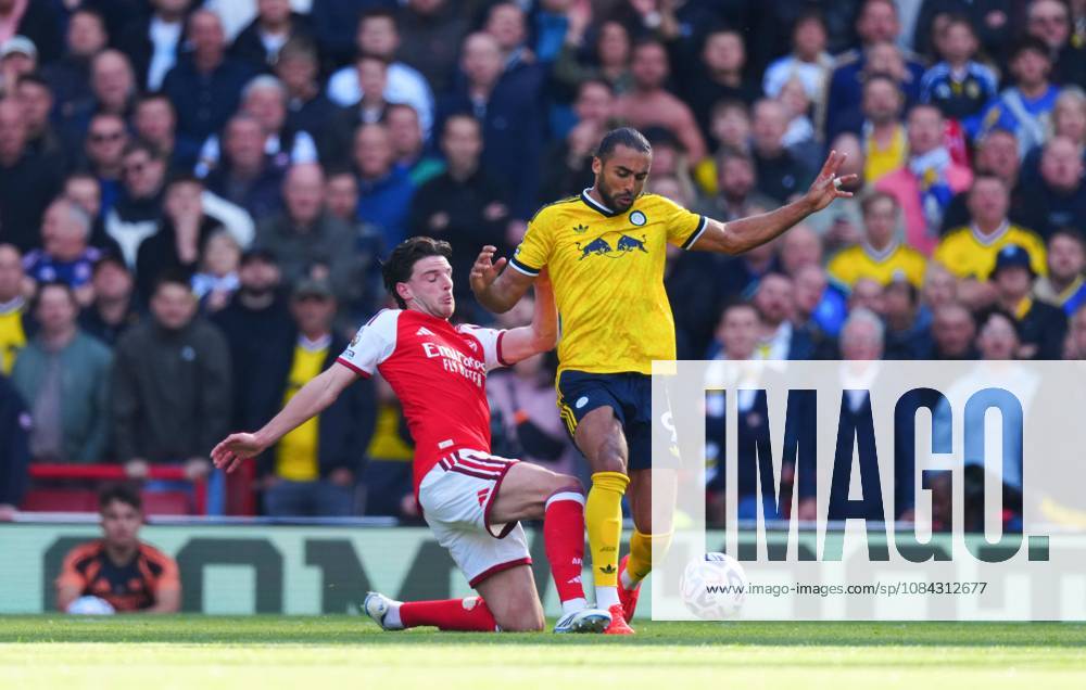 Declan Rice of Arsenal battles with Dominic Calvert-Lewin of Leeds United Arsenal v Leeds United, Premier League, Football, Emirates Stadium, London, UK - 10 Oct 2026London Emirates Stadium United Kingdom