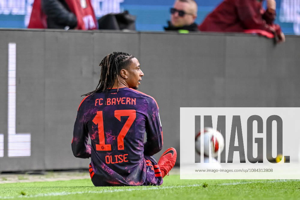 Michael Olise (FC Bayern Muenchen) Schaut waehrend des spiels der 1. Bundesliga zwischen FC Augsburg und FC Bayern Muenchen, WWK Arena am 10. October 2026 in Augsburg, Deutschland. (Foto von Harry Langer DeFodi Images) +++ Michael Olise (FC Bayern Muenchen) Looks on during the Bundesliga match between FC Augsburg and FC Bayern Muenchen at WWK Arena on October 10, 2026 in Augsburg, Germany. (Photo by Harry Langer DeFodi Images) DFB DFL REGULATIONS PROHIBIT ANY USE OF PHOTOGRAPHS AS IMAGE SEQUENCES AND OR QUASI-VIDEO. (Photo by Harry Langer DeFodi Images) DFB DFL REGULATIONS PROHIBIT ANY USE OF PHOTOGRAPHS AS IMAGE SEQUENCES AND OR QUASI-VIDEO. -
