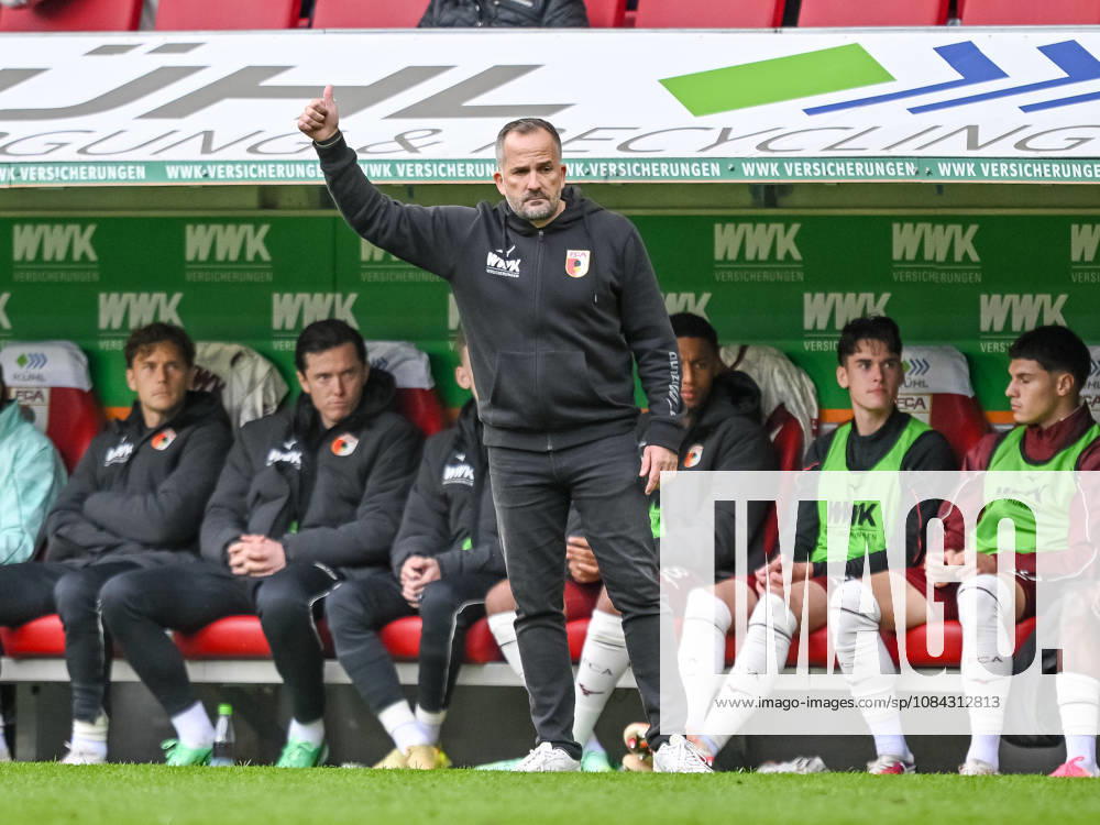 Trainer Manuel Baum (FC Augsburg) gestikuliert, gestik waehrend des spiels der 1. Bundesliga zwischen FC Augsburg und FC Bayern Muenchen, WWK Arena am 10. October 2026 in Augsburg, Deutschland. (Foto von Harry Langer DeFodi Images) +++ Trainer Manuel Baum (FC Augsburg) gestures during the Bundesliga match between FC Augsburg and FC Bayern Muenchen at WWK Arena on October 10, 2026 in Augsburg, Germany. (Photo by Harry Langer DeFodi Images) DFB DFL REGULATIONS PROHIBIT ANY USE OF PHOTOGRAPHS AS IMAGE SEQUENCES AND OR QUASI-VIDEO. (Photo by Harry Langer DeFodi Images) DFB DFL REGULATIONS PROHIBIT ANY USE OF PHOTOGRAPHS AS IMAGE SEQUENCES AND OR QUASI-VIDEO. -
