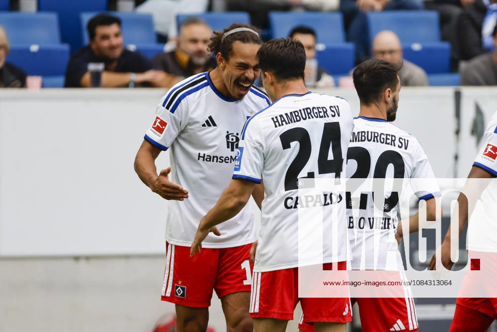 Torjubel Hamburger SV beim 0:1 durch Yussuf Poulsen (Hamburger SV, 15), Freude, Begeisterung, positive Emotionen, Torerfolg , Deutschland, Fussball, 1. Bundesliga, 5.Spieltag, 2026 2027, TSG Hoffenheim vs. Hamburger SV, 10.10.2026, Sinsheim SNP Arena Deutschland