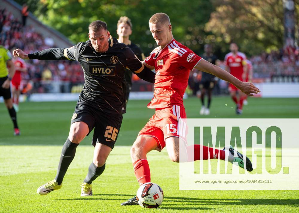 Fußball, Herren, Saison 2026 2027, 1. Bundesliga (5. Spieltag), 1. FC Union Berlin - SV 07 Elversberg, v. l. Luca Sirch (SV Elversberg), Tom Rothe (1. FC Union Berlin), 10.10.2026,