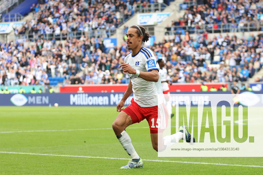 Fussball 1.Bundesliga, TSG 1899 Hoffenheim - Hamburger SV v.l. Goal scored, Tor zum 0:1 Yussuf Poulsen (Hamburger SV) Torjubel, Goal celebration, celebrate the goal, celebrates scoring Sinsheim