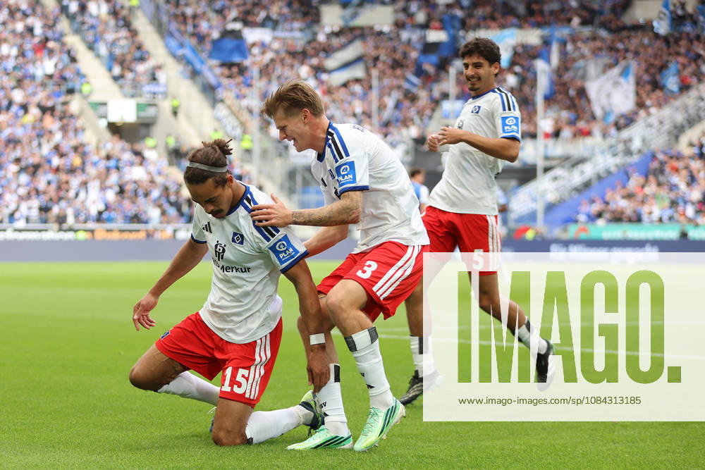 Fussball 1.Bundesliga, TSG 1899 Hoffenheim - Hamburger SV v.l. Goal scored, Tor zum 0:1 Yussuf Poulsen (Hamburger SV) Torjubel, Goal celebration, celebrate the goal, celebrates scoring Sinsheim