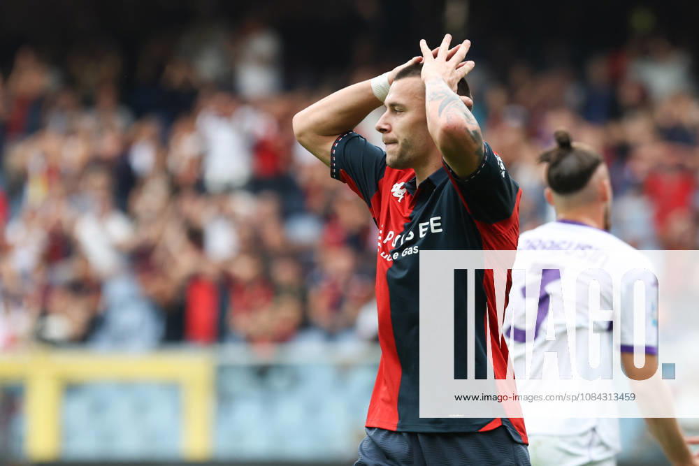 GenoaÕs Milutin Osmajic during the Serie A soccer match between Genoa and Fiorentina at the Luigi Ferraris Stadium in Genoa, Italy - Saturday, October 10, 2026. - Soccer .