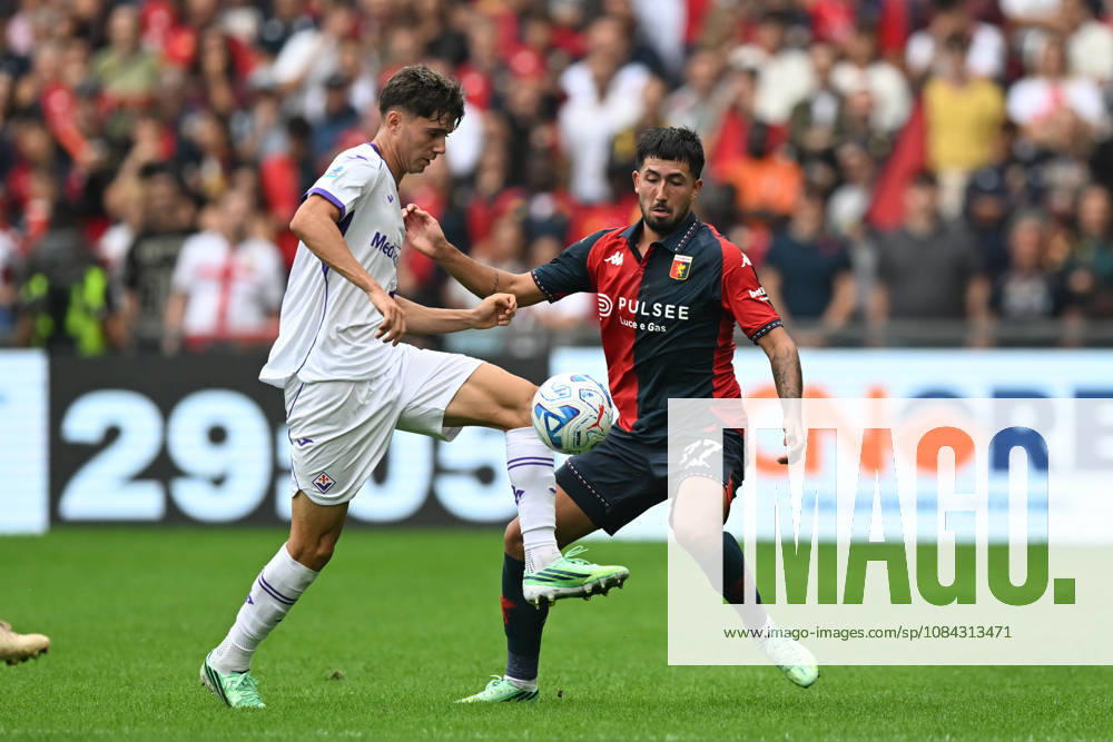 GenoaÕs Mikael Ellertsson fights for the ball during the Serie A soccer match between Genoa and Fiorentina at the Luigi Ferraris Stadium in Genoa, Italy - Saturday, October 10, 2026. - Soccer .