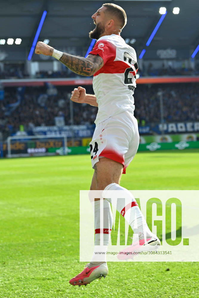 Paderborn, Home-Deluxe-Arena, 10.10.26, GER, Herren, 1.Bundesliga, Saison 2026-2027, SC Paderborn 07 - VfB Stuttgart Bild: Julian CHABOT (Stuttgart) jubelt nach seinem Tor zum 0:1 DFL regulations prohibit any use of photographs as image sequences and or quasi-video. Nordrhein-Westfalen Deutschland