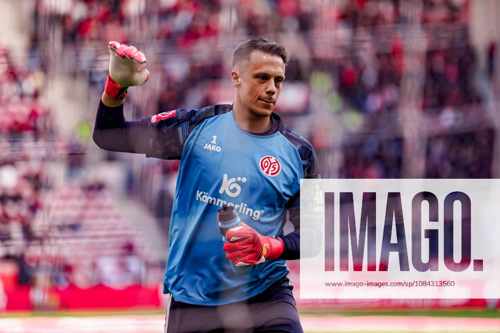 Deutschland: Fussball Saison 2026 2027 , 1. Bundesliga , 5. Spieltag , 1. FSV Mainz 05 vs. Bayer 04 Leverkusen - MEWA-Arena (Mainz) : Alexander Schwollow (1. FSV Mainz 05, 1) Mimik, Gesichtsausdruck, Emotion Mainz MEWA-Arena Deutschland Germany