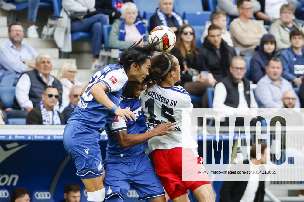 Koki Machida (TSG Hoffenheim, 28), Bernardo (TSG Hoffenheim, 13) und Yussuf Poulsen (Hamburger SV, 15) im Kampf um den Ball , Deutschland, Fussball, 1. Bundesliga, 5.Spieltag, 2026 2027, TSG Hoffenheim vs. Hamburger SV, 10.10.2026, Sinsheim SNP Arena Deutschland