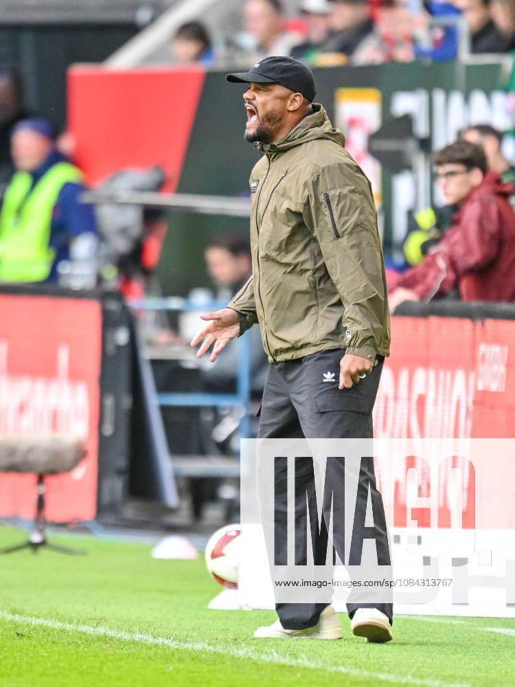 Trainer Vincent Kompany (FC Bayern Muenchen) gestikuliert, gestik waehrend des spiels der 1. Bundesliga zwischen FC Augsburg und FC Bayern Muenchen, WWK Arena am 10. October 2026 in Augsburg, Deutschland. (Foto von Harry Langer DeFodi Images) +++ Trainer Vincent Kompany (FC Bayern Muenchen) gestures during the Bundesliga match between FC Augsburg and FC Bayern Muenchen at WWK Arena on October 10, 2026 in Augsburg, Germany. (Photo by Harry Langer DeFodi Images) DFB DFL REGULATIONS PROHIBIT ANY USE OF PHOTOGRAPHS AS IMAGE SEQUENCES AND OR QUASI-VIDEO. (Photo by Harry Langer DeFodi Images) DFB DFL REGULATIONS PROHIBIT ANY USE OF PHOTOGRAPHS AS IMAGE SEQUENCES AND OR QUASI-VIDEO. -