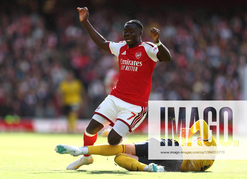 Arsenal v Leeds United 10 October 2026, London - Premier League Football - Arsenal v Leeds United - Tarik Muharemovic of Leeds United fouls Bukayo Saka of Arsenal - Photo: Charlotte Wilson Offside. London UK