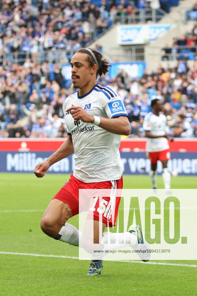 Fussball 1.Bundesliga, TSG 1899 Hoffenheim - Hamburger SV v.l. Goal scored, Tor zum 0:1 Yussuf Poulsen (Hamburger SV) Torjubel, Goal celebration, celebrate the goal, celebrates scoring Yussuf Poulsen (Hamburger SV) Sinsheim