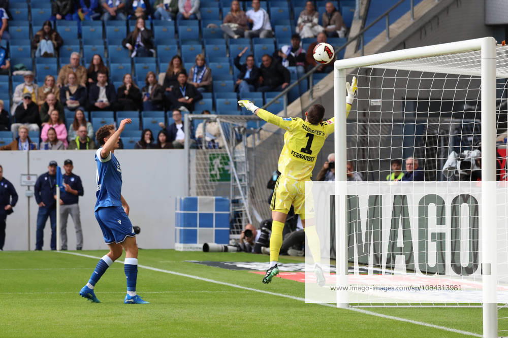 Fussball 1.Bundesliga, TSG 1899 Hoffenheim - Hamburger SV v.l. Fisnik Asllani (TSG 1899 Hoffenheim) Daniel Heuer Fernandes (Hamburger SV) Sinsheim