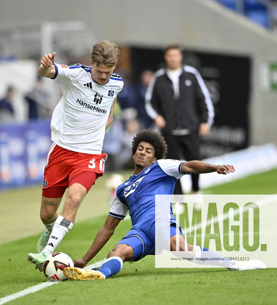 Zweikampf, Aktion Bernardo TSG 1899 Hoffenheim (13) gegen David Moeller Wolfe Hamburger SV HSV (03) TSG 1899 Hoffenheim vs Hamburger SV HSV 10.10.2026 DFL REGULATIONS PROHIBIT ANY USE OF PHOTOGRAPHS AS IMAGE SEQUENCES AND OR QUASI-VIDEO TSG 1899 Hoffenheim vs Hamburger SV HSV