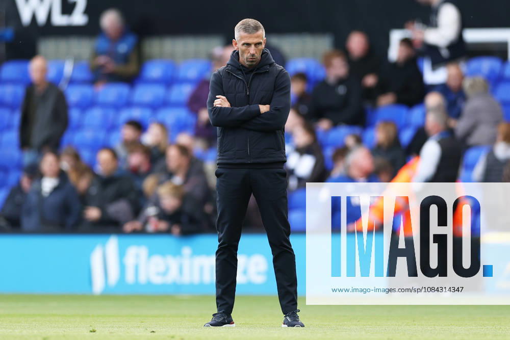 Ipswich Town v Fulham, Premier League Gary O Neil, Manager of Ipswich Town looks on during the pre-match warm up prior to the Ipswich Town v Fulham Premier League match at Portman Road, Ipswich, England on 10 October 2026 Credit: Tiego Grenho Every Second Media Editorial use only. All images are copyright Every Second Media Limited. No images may be reproduced without prior permission. All rights reserved. Premier League and Football League images are subject to licensing agreements with Football DataCo Limited. see https: www.football-dataco.com