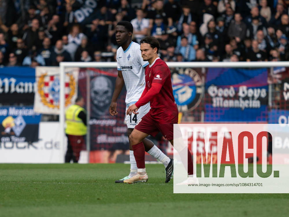 Oluwaseun Ogbemudia (SV Waldhof Mannheim, 14) Niklas Pollex (SG Sonnenhof Grossaspach, 18) GER, Fussball, SG Sonnenhof Grossaspach vs. SV Waldhof Mannheim, 3. Liga, 8. Spieltag, Aspach, Saison 2026 2027, 10.10.2026 GER, Fussball, SG Sonnenhof Grossaspach vs. SV Waldhof Mannheim, 3. Liga, 8. Spieltag, Aspach, Saison 2026 2027, 10.10.2026 Aspach