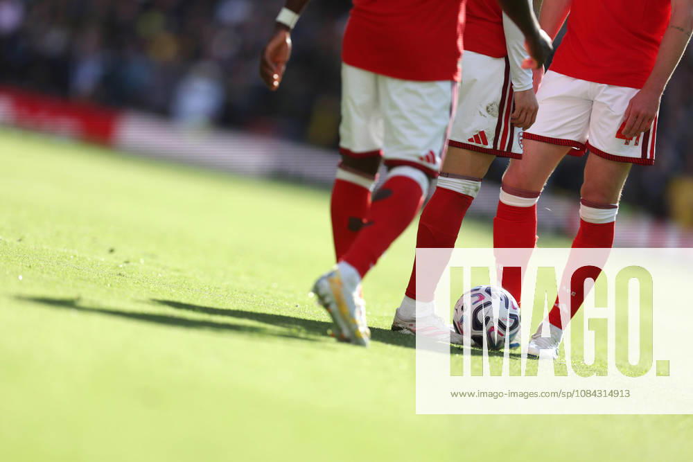 Arsenal v Leeds United 10 October 2026, London - Premier League Football - Arsenal v Leeds United - Players stand with the ball, casting a shadow across the pitch - Photo: Charlotte Wilson Offside. London UK