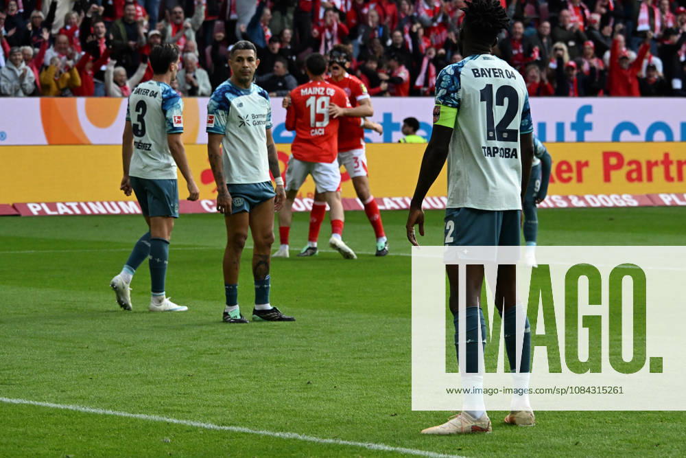 Fussball 1.Bundesliga, FSV Mainz 05 - Bayer 04 Leverkusen v.l. Torjubel nach dem Tor zum celebrating the goal celebrate 2:2 durch Anthony Caci (FSV Mainz 05) Mainz