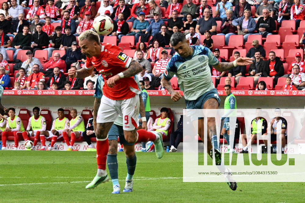 Fussball 1.Bundesliga, FSV Mainz 05 - Bayer 04 Leverkusen v.l. Philipp Tietz (FSV Mainz 05) Mainz