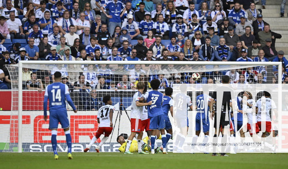 TOR zum 1:1 Fisnik Asllani TSG 1899 Hoffenheim (11) Torschuss Aktion Torchance TSG 1899 Hoffenheim vs Hamburger SV HSV 10.10.2026 DFL REGULATIONS PROHIBIT ANY USE OF PHOTOGRAPHS AS IMAGE SEQUENCES AND OR QUASI-VIDEO TSG 1899 Hoffenheim vs Hamburger SV HSV