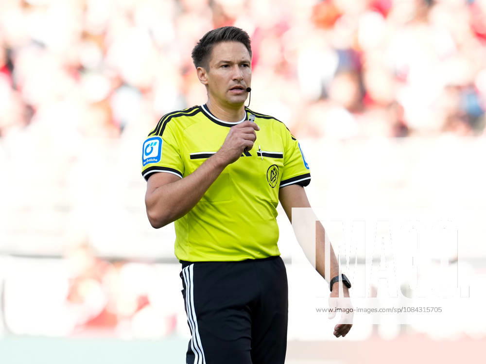 Tobias Reichel (Schiedsrichter) GER, 1.FC Union Berlin vs SV Elversberg, 1. Bundesliga, 5. Spieltag, Saison 2026-27, Stadion An der Alten Foersterei, Berlin, 10.10.2026 DFL REGULATIONS PROHIBIT ANY USE OF PHOTOGRAPHS AS IMAGE SEQUENCES AND OR QUASI-VIDEO 1.FC Union Berlin vs SV Elversberg, 1. Bundesliga, 5. Spieltag, Saison 2026-27, 10.10.2026 Berlin