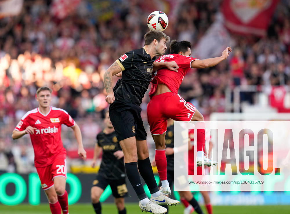 Maximilian Rohr (SV Elversberg, 31) koepft den Ball gegen Wooyeong Jeong (1. FC Union Berlin, 11). GER, 1.FC Union Berlin vs SV Elversberg, 1. Bundesliga, 5. Spieltag, Saison 2026-27, Stadion An der Alten Foersterei, Berlin, 10.10.2026 DFL REGULATIONS PROHIBIT ANY USE OF PHOTOGRAPHS AS IMAGE SEQUENCES AND OR QUASI-VIDEO 1.FC Union Berlin vs SV Elversberg, 1. Bundesliga, 5. Spieltag, Saison 2026-27, 10.10.2026 Berlin