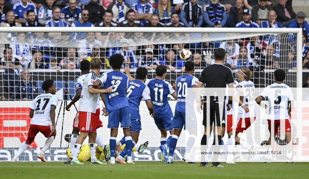TOR zum 1:1 Fisnik Asllani TSG 1899 Hoffenheim (11) Torschuss Aktion Torchance TSG 1899 Hoffenheim vs Hamburger SV HSV 10.10.2026 DFL REGULATIONS PROHIBIT ANY USE OF PHOTOGRAPHS AS IMAGE SEQUENCES AND OR QUASI-VIDEO TSG 1899 Hoffenheim vs Hamburger SV HSV
