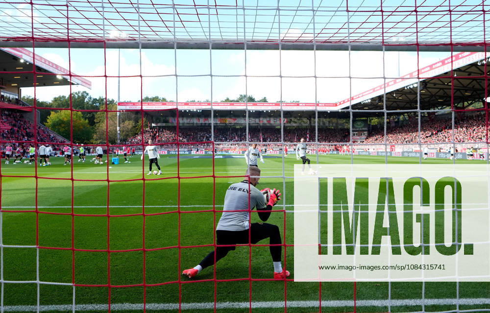 Ansichten des Stadions waehrend sich beide Mannschaften vor Spielbeginn aufwaermen. GER, 1.FC Union Berlin vs SV Elversberg, 1. Bundesliga, 5. Spieltag, Saison 2026-27, Stadion An der Alten Foersterei, Berlin, 10.10.2026 DFL REGULATIONS PROHIBIT ANY USE OF PHOTOGRAPHS AS IMAGE SEQUENCES AND OR QUASI-VIDEO 1.FC Union Berlin vs SV Elversberg, 1. Bundesliga, 5. Spieltag, Saison 2026-27, 10.10.2026 Berlin