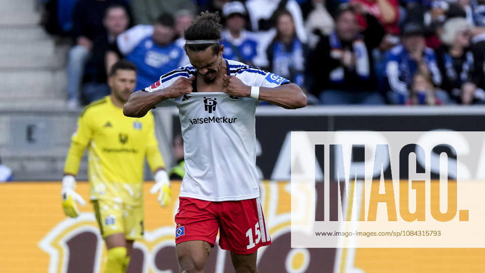 Yussuf Poulsen (HSV, 15), Spieler vom Hamburger SV (HSV), enttäuscht schauend, Enttäuschung, Frustration, disappointed, pessimistisch, nach dem Gegentor zum 1:1, Action, Aktion, Spielszene, Einzelbild, Einzelfoto, 10.10.2026, Sinsheim (Deutschland), Fussball, Bundesliga, TSG 1899 Hoffenheim - Hamburger SV, DFB DFL REGULATIONS PROHIBIT ANY USE OF PHOTOGRAPHS AS IMAGE SEQUENCES AND OR QUASI-VIDEO.