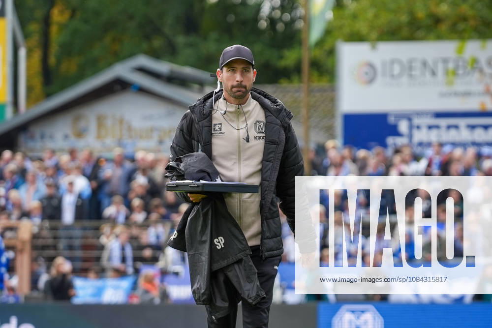 Deutschland: Fussball, 3. Liga, 8. Spieltag, Hänsch-Arena, Meppen, Emsland, Niedersachsen, SV Meppen vs. VfB Stuttgart U21, U 21 VfB Stuttgart II: Steffen Puttkammer (Co-Trainer, SV Meppen)